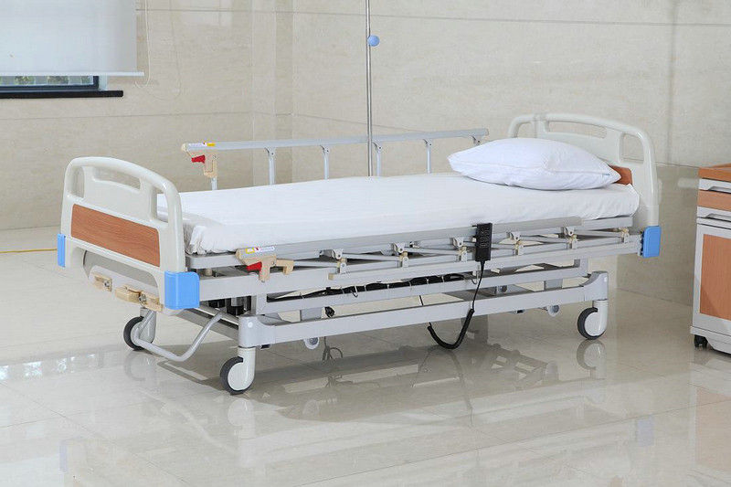 Tempat tidur rumah sakit listrik multi-fungsi otomatis untuk penyandang cacat