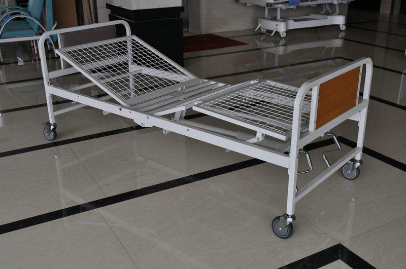 Multi-Purpose penyandang cacat manual Hospital Bed Dengan Mesh-Wire Mattress